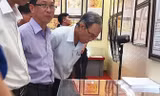 Triển lãm tạo được sự quan tâm của đông đảo công chúng tại Huế.