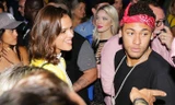 Neymar và Bruna rất được ngưỡng mộ ở Brazil.