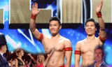 Showbiz 2/6: Anh em Cơ-Nghiệp có thể là quán quân Britain's Got Talent