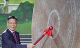 Phó Thủ tướng Lê Thành Long đánh trống khai mạc Lễ hội Hoa Lư năm 2025