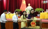 Các đại biểu bỏ phiếu bầu chức danh Chủ tịch HĐND tỉnh Thái Bình. Ảnh Báo Thái Bình