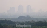 Sương mù bao phủ, miền Bắc ô nhiễm cả ngày trước khi rét đậm