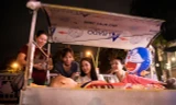 Vẻ đẹp của lòng nhân ái: Mảnh ghép cuối cho những con người bất hạnh giữa 'Đêm Sài Gòn' hào nhoáng