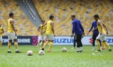 'Đột nhập' buổi tập của tuyển Malaysia trước chung kết AFF Cup
