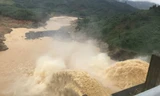 Mưa lớn bất thường, nhiều thủy điện ở Quảng Nam thông báo xả điều tiết