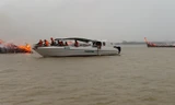 Cháy nhiều tàu du lịch và ca nô tại bến Cửa Đại, đang nỗ lực dập lửa