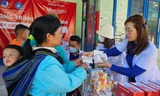 Phát thuốc miễn phí, trao sinh kế, phiên chợ 0 đồng ở xứ Quảng
