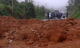 Mưa lớn gây sạt lở đất tại Nha Trang-Đà Lạt