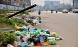 Hà Nội: Nhiều đoạn đường nghìn tỷ bỗng thành bãi rác khổng lồ