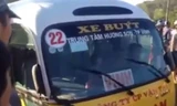 Clip cướp xe buýt chạy loạn xạ trên đường ở Hà Tĩnh