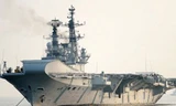 Tàu sân bay INS Viraat của Hải quân Ấn Độ sắp nghỉ hưu vào năm tới. (Ảnh: Military).
