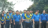 Các GMTVNTB và Gương mặt trẻ Việt Nam triển vọng báo công tại Khu di tích Đền Hùng (Phú Thọ) Ảnh: Xuân Tùng