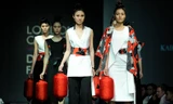 Ngắm dàn người mẫu diện thời trang gợi cảm Kabukimono