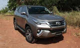 Toyota Fortuner nhập khẩu có giá bán không được như kỳ vọng