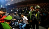 Quá trình đột kích quán bar phá án