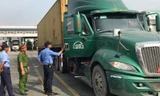 Theo chân CSGT kiểm tra ma tuý tài xế xe container