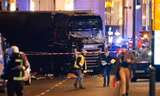 Chiếc xe tải gây án khiến 12 người thiệt mạng trong chợ Giáng sinh ở Berlin, Đức.