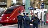 Cảnh sát Pháp tại một ga tàu 