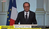 Tổng thống Pháp Francois Hollande trong cuộc họp báo sau vụ khủng bố Nice