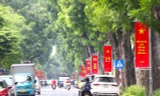 Đường phố Hà Nội rực rỡ cờ hoa chào mừng Quốc khánh 2-9