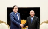 Chủ tịch Quốc hội gặp Chủ tịch Danh dự Hội đồng cố vấn Quốc vương Campuchia
