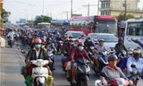 Trở lại Sài Gòn sau kỳ nghỉ lễ, phà Cát Lái kẹt xe kinh hoàng