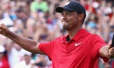 Nghìn người theo chân Tiger Wood khi vô địch Tour Championship