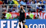 Tin nhanh World Cup: Messi hối lỗi khi đá hỏng phạt đền