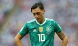 Tin nhanh World Cup: Bố Oezil khuyên con trai giã từ đội tuyển Đức