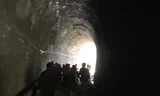 Đường hầm hỏa xa bị bỏ hoang gần nửa thế kỷ