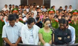Các bị cáo nghe tuyên án 