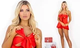 Hoa hậu Liverpool tung ảnh nội y đỏ rực trước thềm Giáng sinh