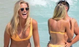 Natalie Roser được trông thấy tình tứ, ôm hôn bạn trai ở bãi biển Bondi