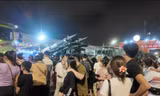 ‘Biển người’ vây quanh khí tài quân sự ở Đà Nẵng