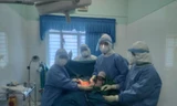 Em chào đời thành công trong khu điều trị COVID-19 ở Cơ sở 2 Trung tâm Y tế huyện Bình Sơn, tỉnh Quảng Ngãi.