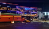 Quảng Ngãi: Xe khách giường nằm va chạm xe tải, 4 người thương vong