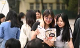 Văn hóa đọc chuyển mình: Sinh viên tìm lại niềm đam mê sách trong thời đại số