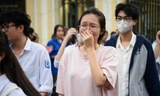 Muôn màu cảm xúc sau môn thi Toán: Nụ cười và những giọt nước mắt
