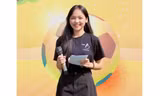 Thành tích học tập tốt giúp nữ sinh trường Nhân văn có thêm thu nhập