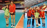 Đi cổ vũ SEA Games, Hòa Minzy đăng ảnh 'dìm' chiều cao bên VĐV bóng chuyền Việt Nam