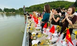 Lễ thả tàu ở Di tích lịch sử Đường Hồ Chí Minh trên biển