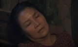 'Mẹ rơm' tập 5: Khoản (Cao Minh Đạt) đẩy ngã mẹ bất tỉnh