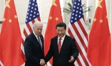 Hai ông Joe Biden và Tập Cận Bình trong cuộc gặp năm 2013. (Ảnh: AP)