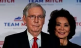 Ông Mitch McConnell và bà Elaine Chao. (Ảnh: Reuters)