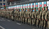 Binh lính Azerbaijan tham gia sự kiện ăn mừng kết thúc xung đột ở Nagorno-Karabakh năm 2020. (Ảnh: Reuters)