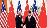 Ông Tập Cận Bình (phải) và ông Joe Biden trong một cuộc gặp năm 2013. (Ảnh: Reuters)