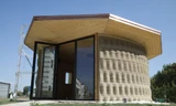 Ngỡ ngàng ngôi nhà xây bằng công nghệ in 3D làm từ... bùn