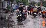TP.HCM đón đỉnh triều cường