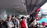28 tháng Chạp, bến xe Miền Tây đông kín người về quê đón Tết 