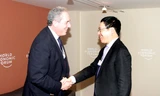 Phó Thủ tướng, Bộ trưởng Ngoại giao Phạm Bình Minh gặp Đại diện Thương mại Mỹ Michael Froman. Ảnh: BNG